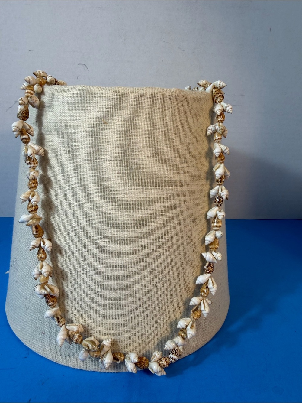 Shell Bead Statement Necklace in Natural White and Tan